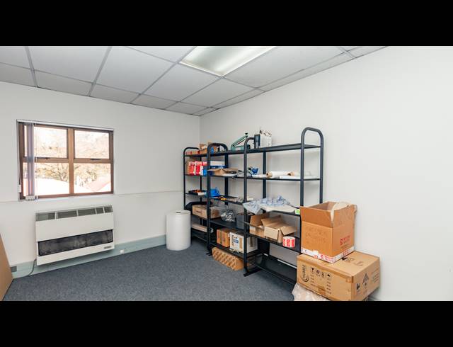 255M² OFFICE FOR SALE IN ROBINDALE